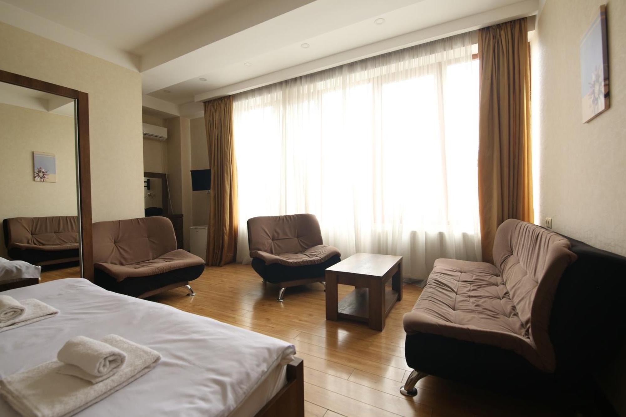 טביליסי Dream Sky Hotel מראה חיצוני תמונה